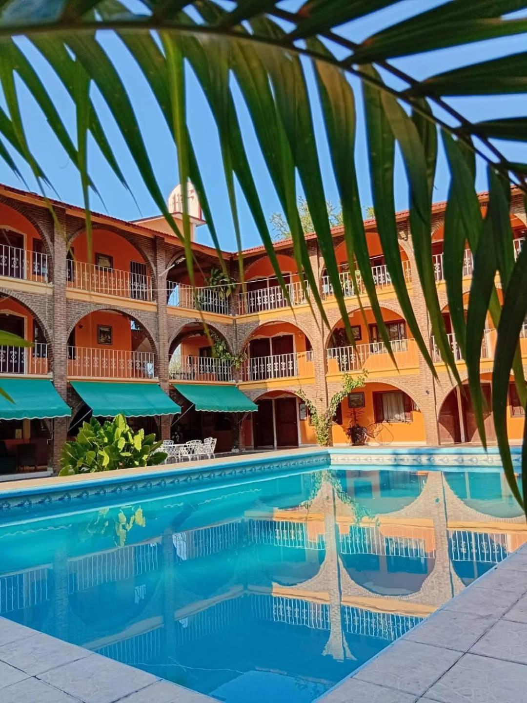 Hotel Hf Hacienda San Francisco Puente Nacional Exteriör bild